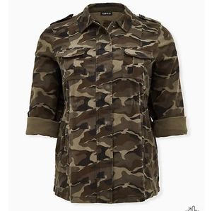 TORRID CAMO TWILL ANORAK 2X 18-20